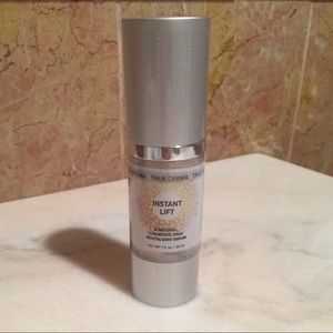 True Derma 💧 Instant Lift Serum 🧴